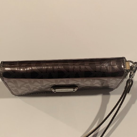 MICHAEL KORS Jet Set Metallic Mirror Wallet - Picture 3 of 8